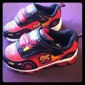 Toddlers Lightening McQueen light up sneakers 🌟